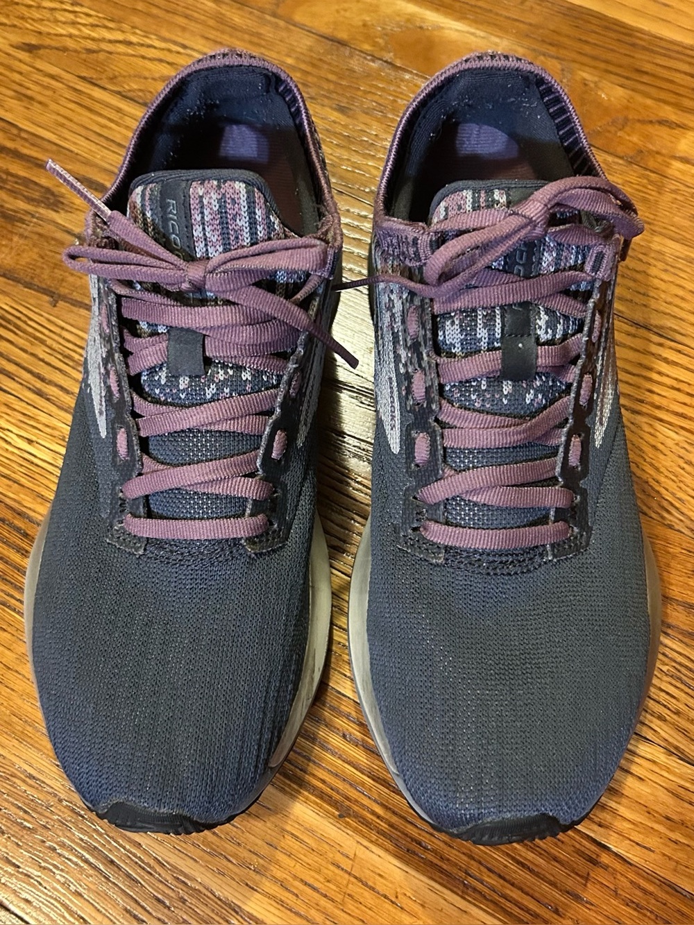 Brooks - Picture 2 of 8